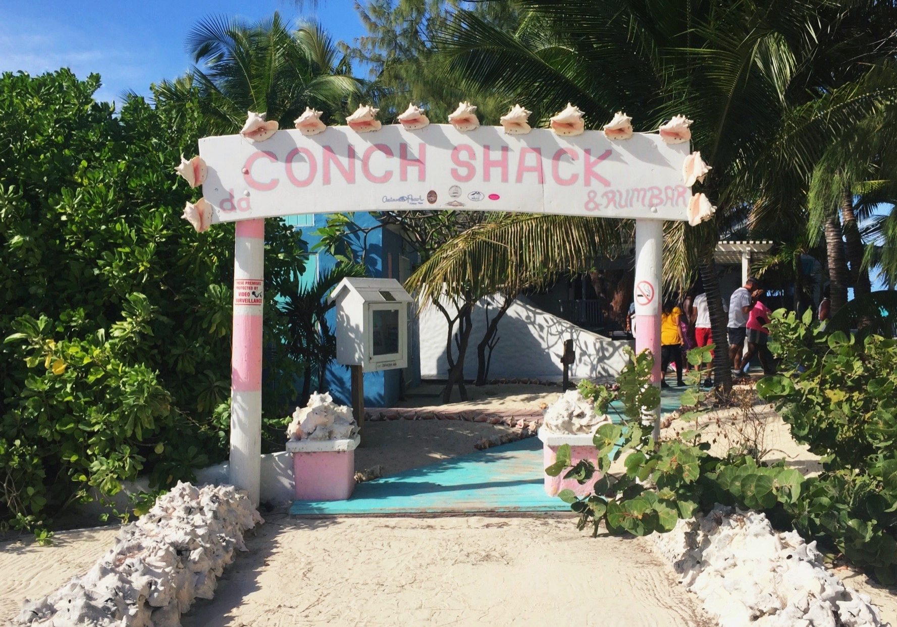 Welcome to da Conch Shack and Rum Bar, colorful and iconic!