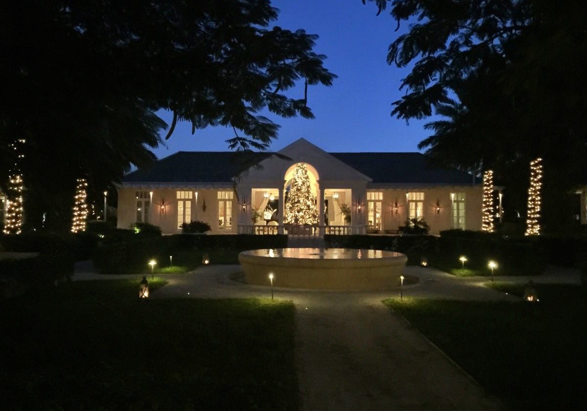 View of The Palms' lobby, dressed for Christmas, from the Parallel23 patio.